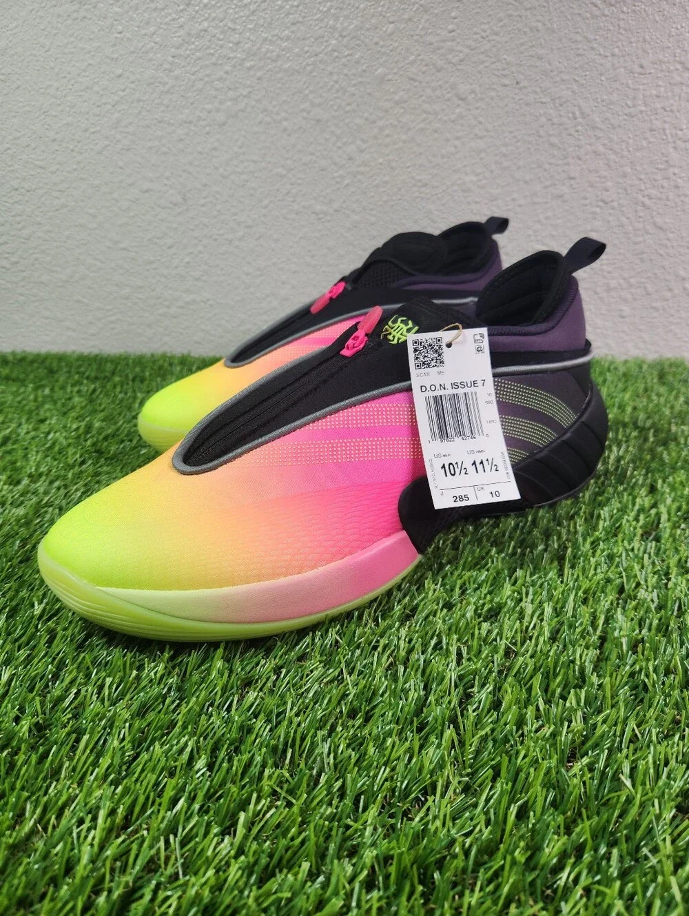 Men’s Size 10.5 Adidas D.O.N Issue 7 Black/Pink/Yellow Rainbow Basketball Shoes